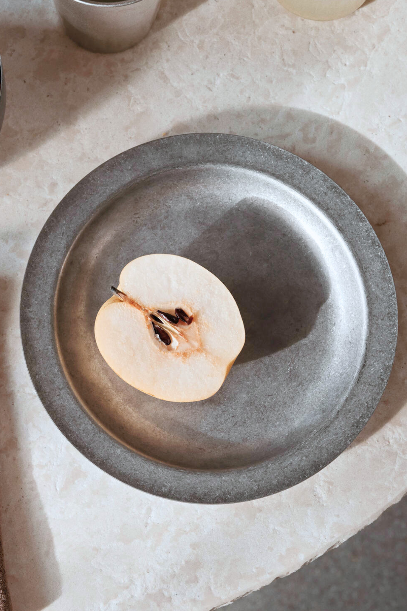Tumbled frokosttallerken, Ø20 cm - Stainless Steel